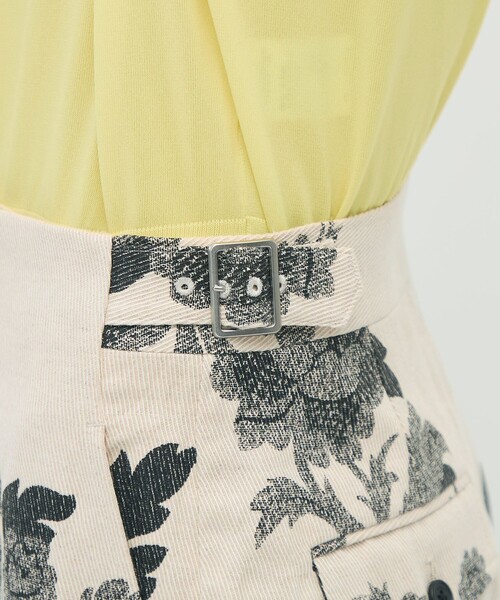 CABaN（キャバン） パンツ モノトーンフラワープリント フレアパンツ