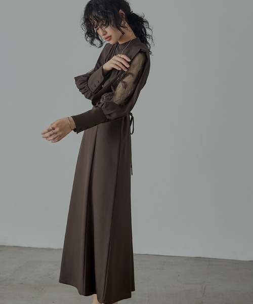 niana（ニアナ） ドレス スリーブスリット刺繍レースフレアドレス