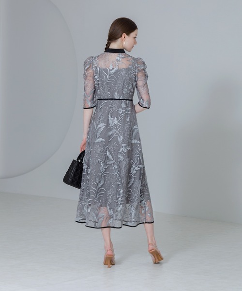 Leja（レジャ） ドレス 「LEJA」花柄刺繍レースチュールパフスリーブ