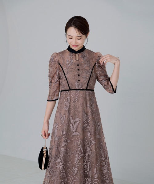 Leja（レジャ） ドレス 「LEJA」花柄刺繍レースチュールパフスリーブ