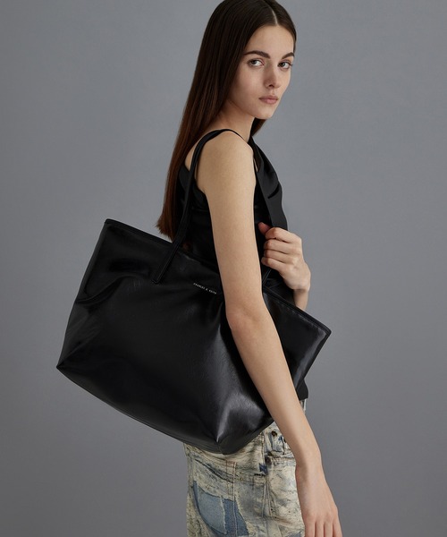 CHARLES ＆ KEITH（チャールズ&キース） トートバッグ Sianna シアンナ