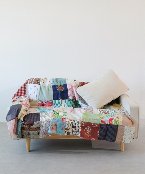 ログキャビンのマルチカバー 200cm×200cmの大作です 一ヶ月かけて