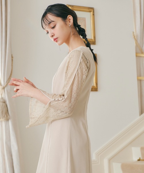 niana（ニアナ） ドレス レーススリットスリーブ裾プリーツ切替