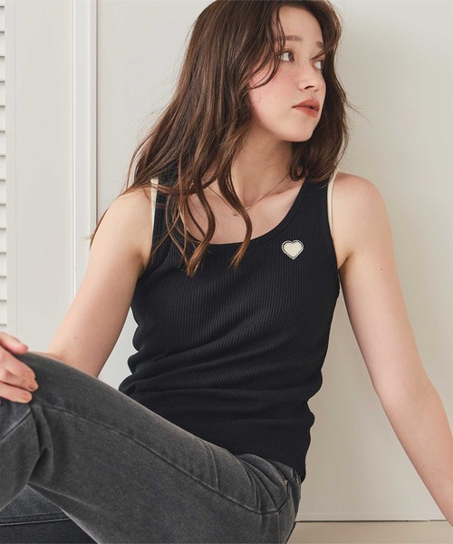 titivate（ティティベイト） タンクトップ ノースリーブ くり抜き