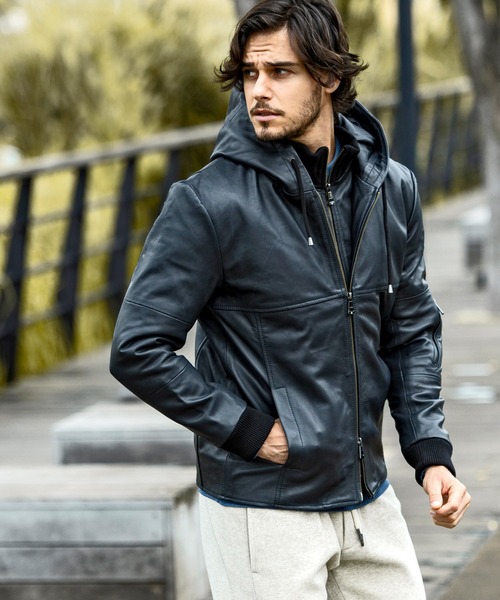 AKM Contemporary（エイケイエムコンテンポラリー） 革ジャン