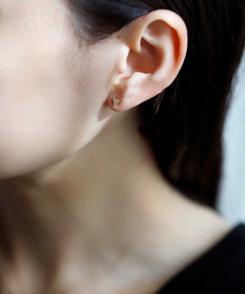 SIENA ROSE（シエナロゼ） ピアス petit・コーナーダイヤピアス