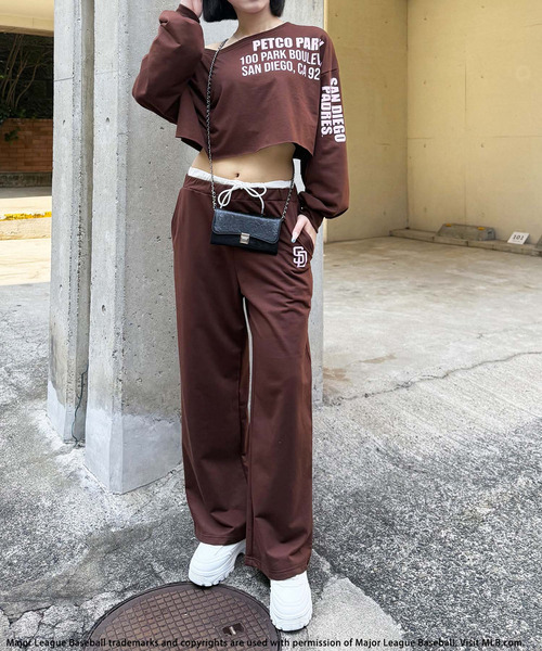 BACK TO THE FIELD セットアップ 「MLB」プリントロゴオフショルダー