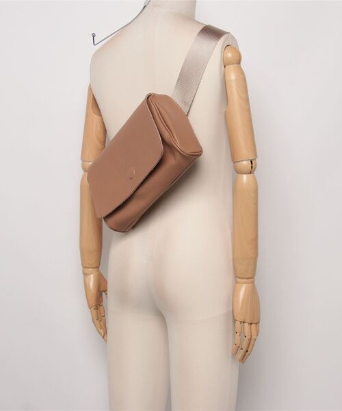 LAURA DI MAGGIO（ローラディマッジオ） ウエストポーチ ウエスト