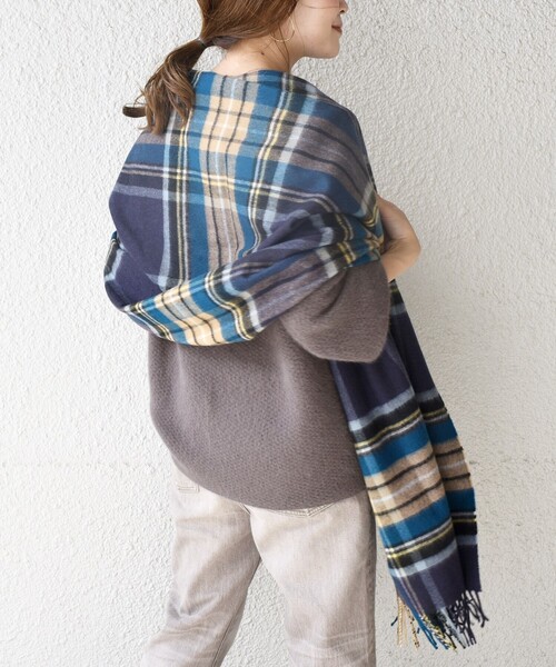 Johnstons of Elgin（ジョンストンズ オブ エルガン） ストール