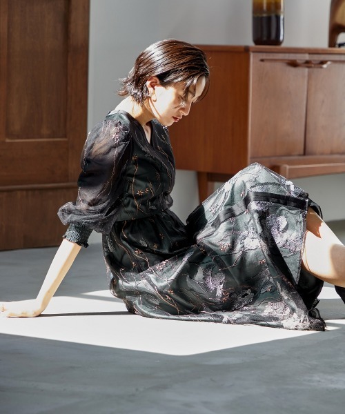 Callarus ドレス 「Callarus」Vネック刺繍レースワンピースドレス