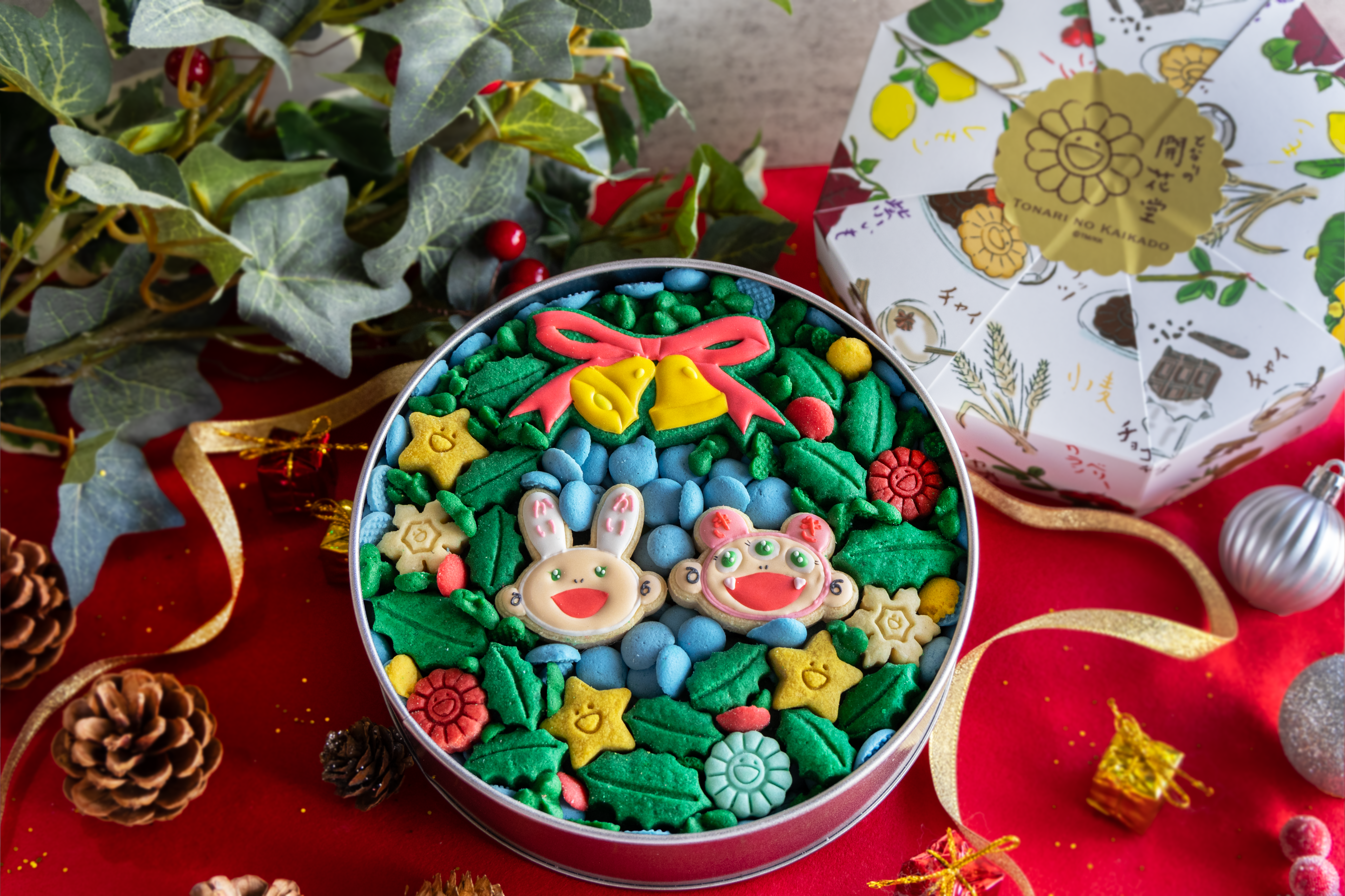 12月8日(日)20時より、「カイカイとキキのクリスマスクッキー缶」を