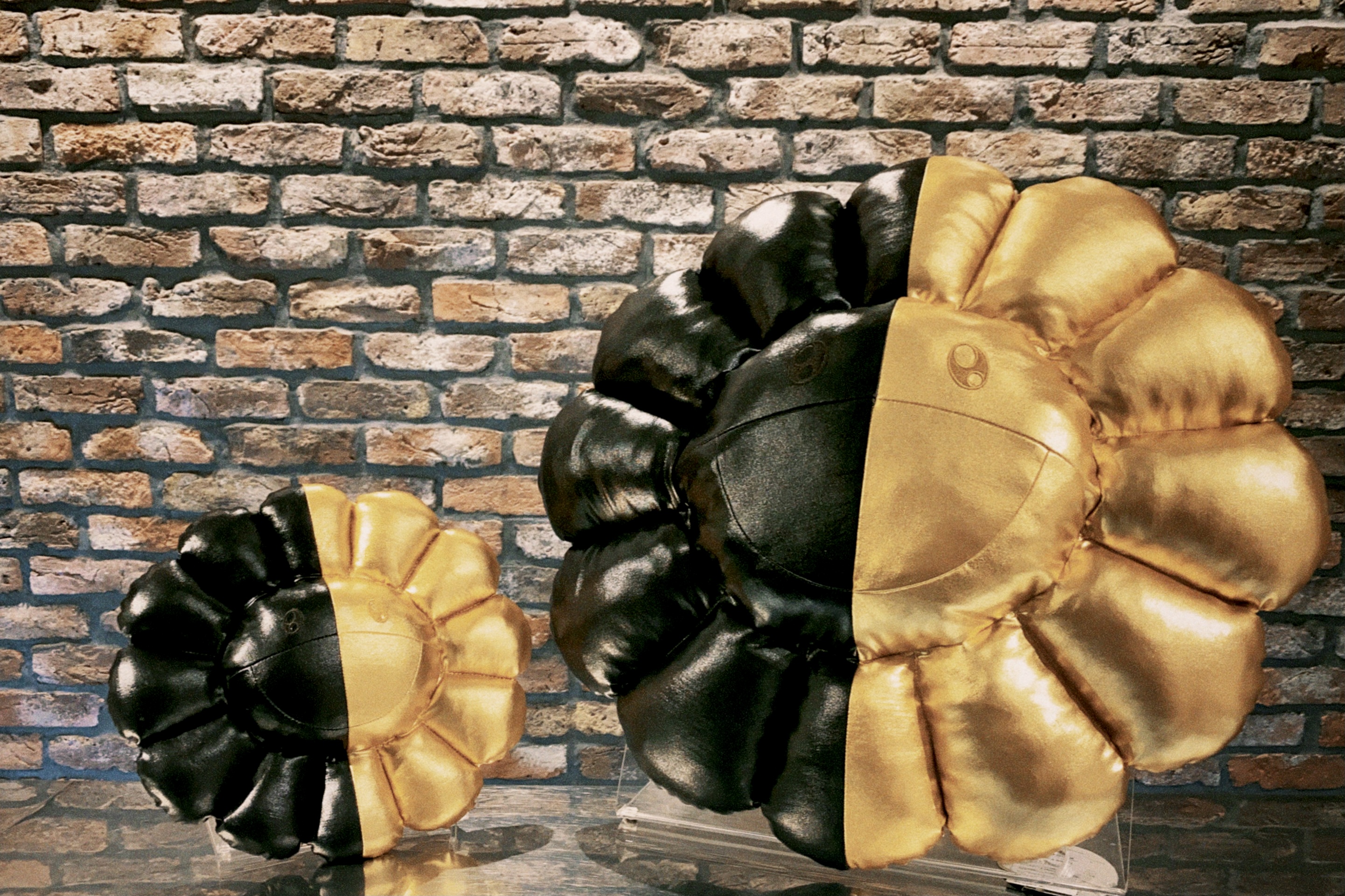 村上隆×ヒカル ボア クッション フラワー 30cm＆60cmセット WEB