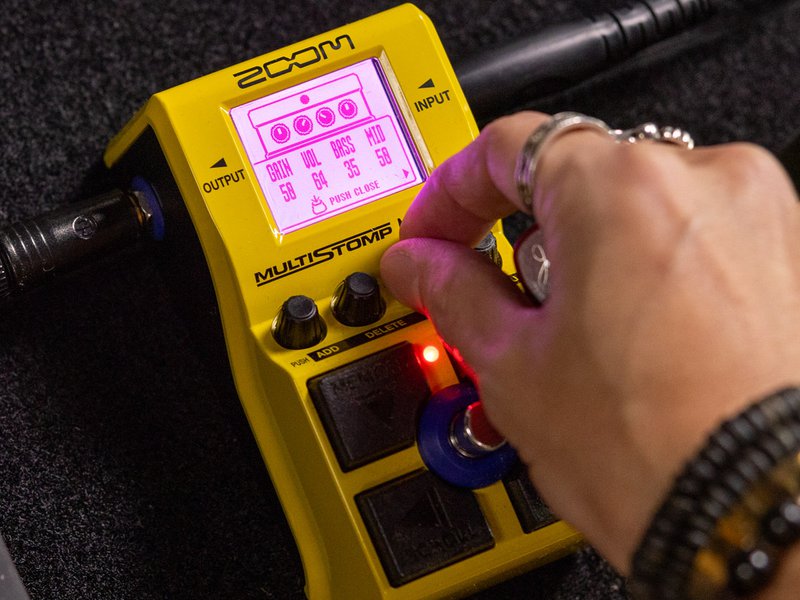 MS-200D+ MultiStomp for Guitarists | Buy Now | ZOOM