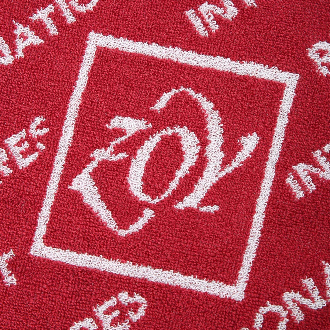 Chevon 赤タオル サイン入 ℳ*.様 Chevon シェボン タオル 赤 サイン入り