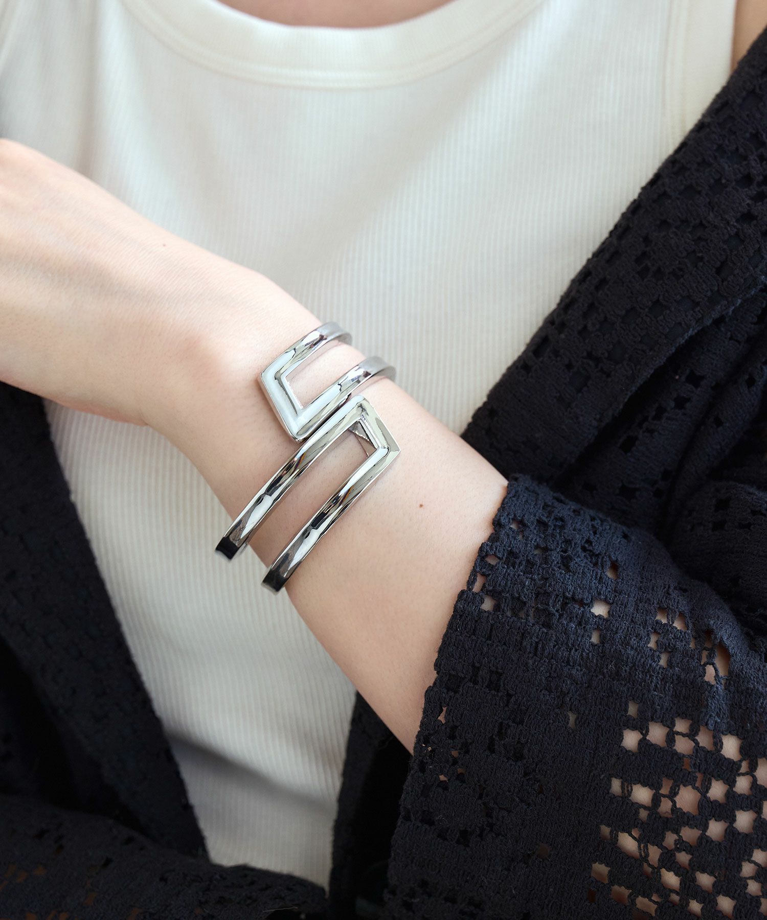 メタルアシンメトリーバングル | 【公式】MUK ONLINE SHOP｜人気