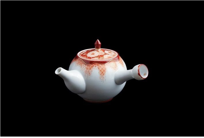 開店90周年記念「九谷焼 赤絵 福島武山 作陶50年展 細描が生みだす赤絵