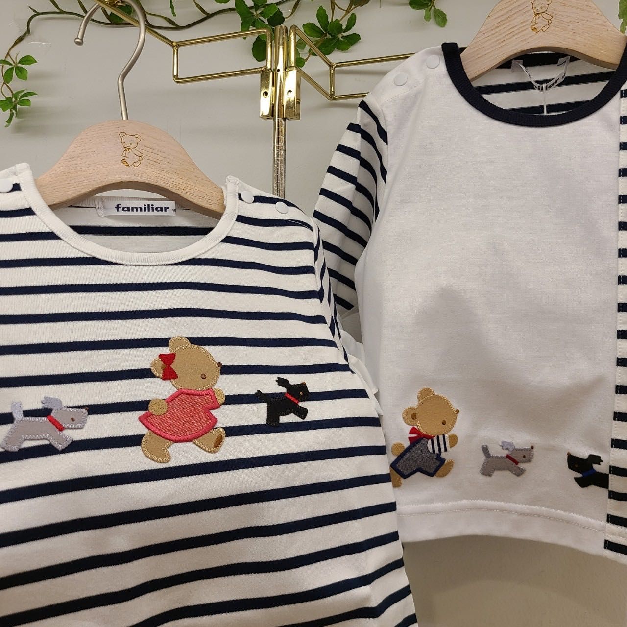 ファミリア＊familiar 90cm 刺繍フリル袖Tシャツ2枚セット