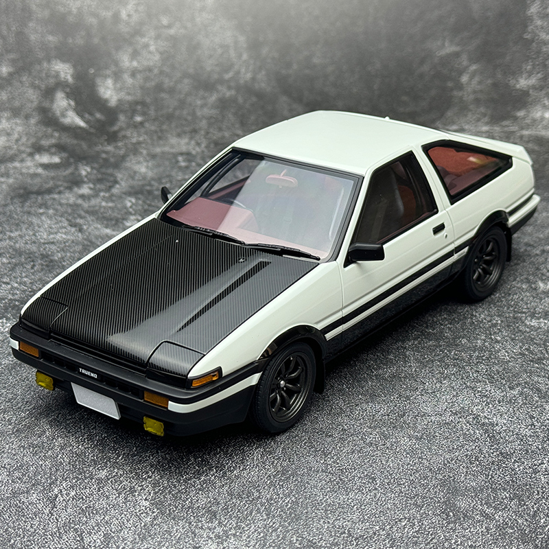 AUTOart 1/18 SCALE Toyota Sprinter Trueno (AE86) “Project D” Final