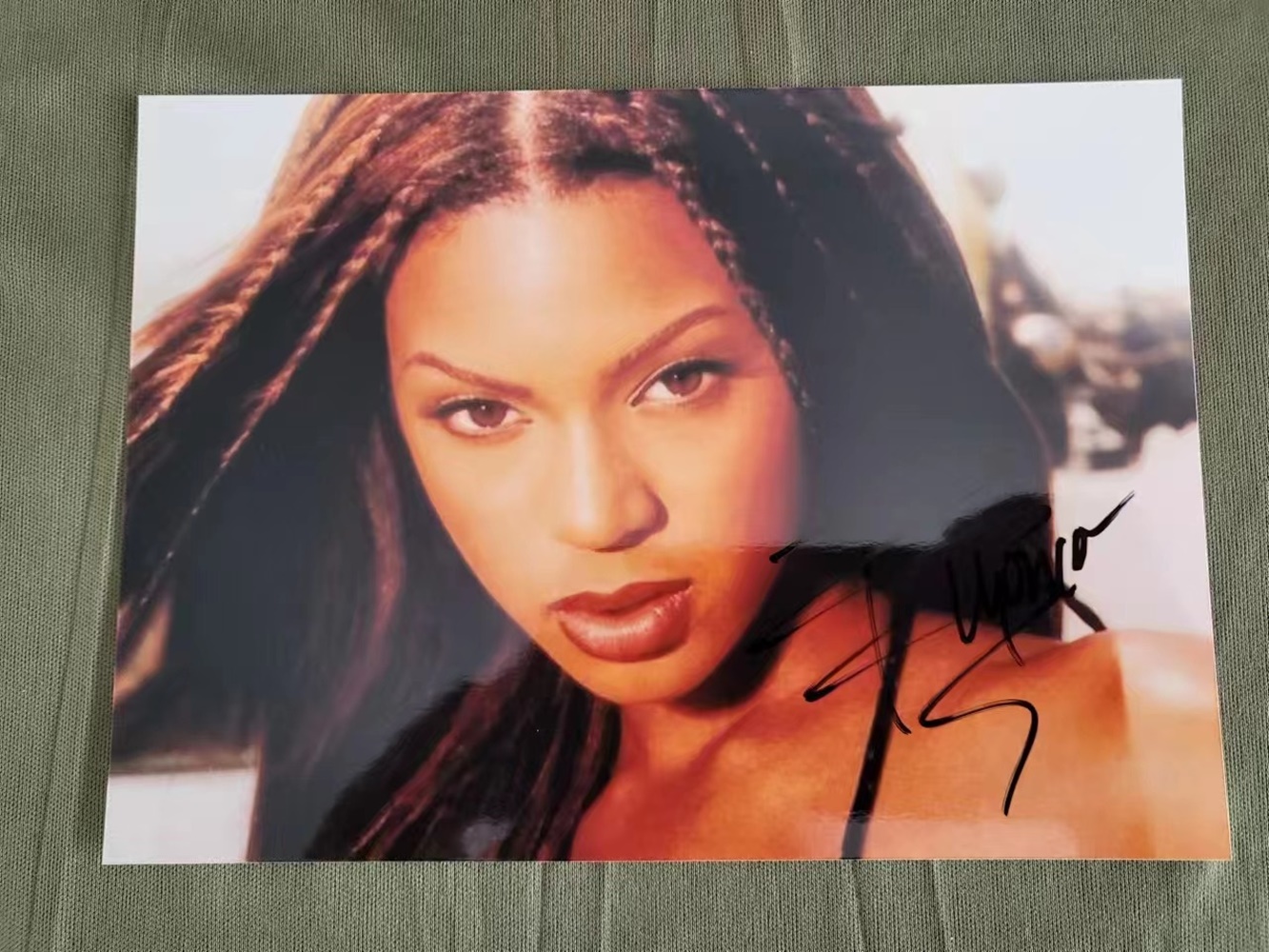 本物☆鑑定書付き☆ビヨンセ Beyoncé 直筆サイン！！！激レア 早い者