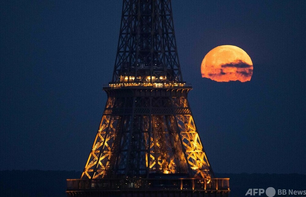 リトグラフ 作者不詳サインあり 「エッフェル塔と気球 」 リトグラフ