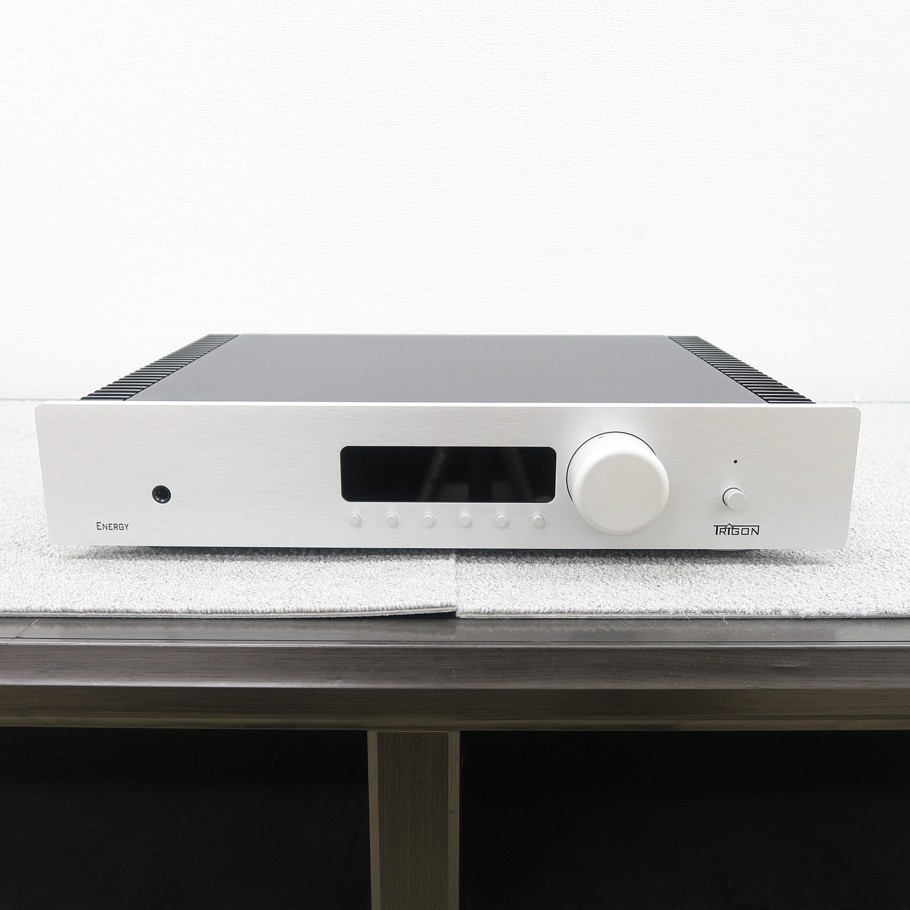 現状】トライゴン TRIGON ENERGY プリメインアンプ @52847 / 中古