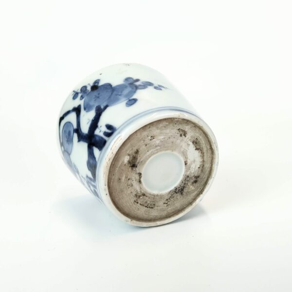 伊万里 染付梅に鶯文そば猪口 – 古美術西川