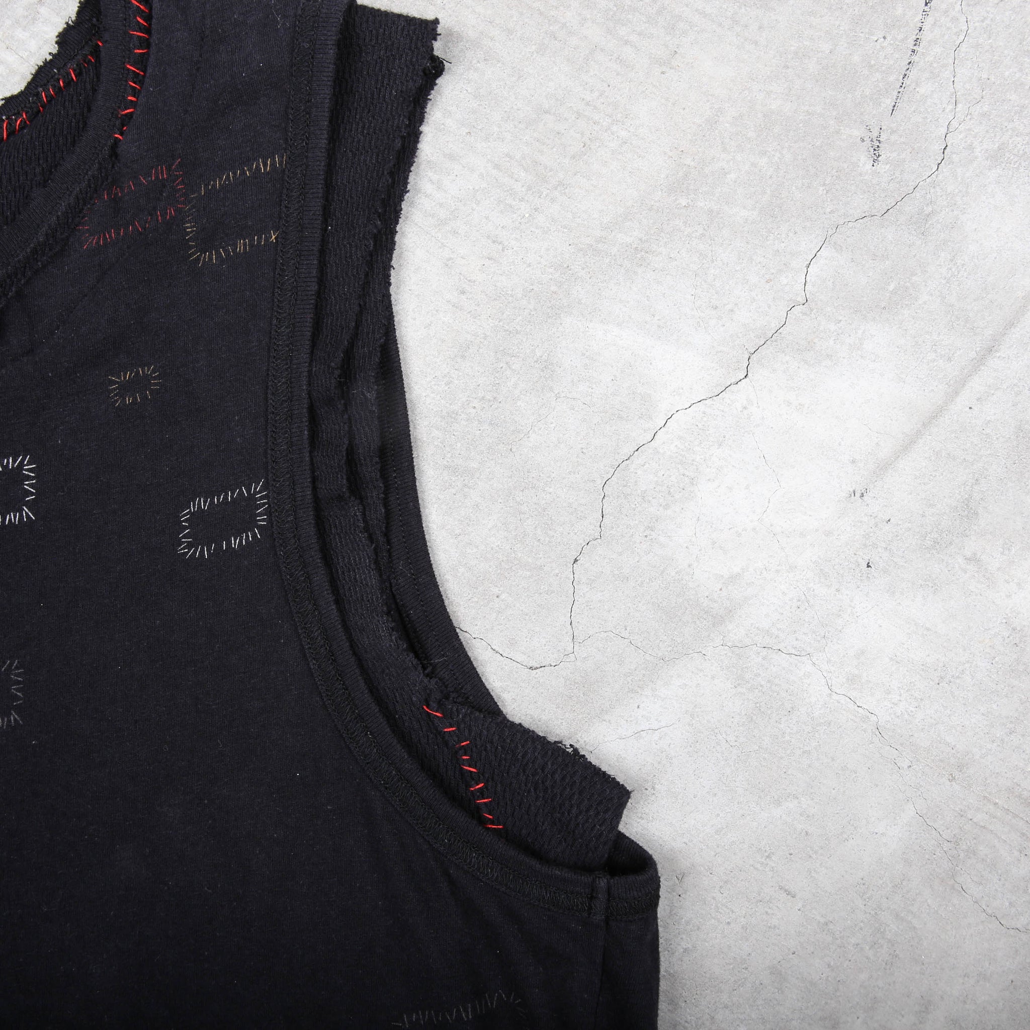 Undercover SS/2003 Scab Tank – akaibu.co