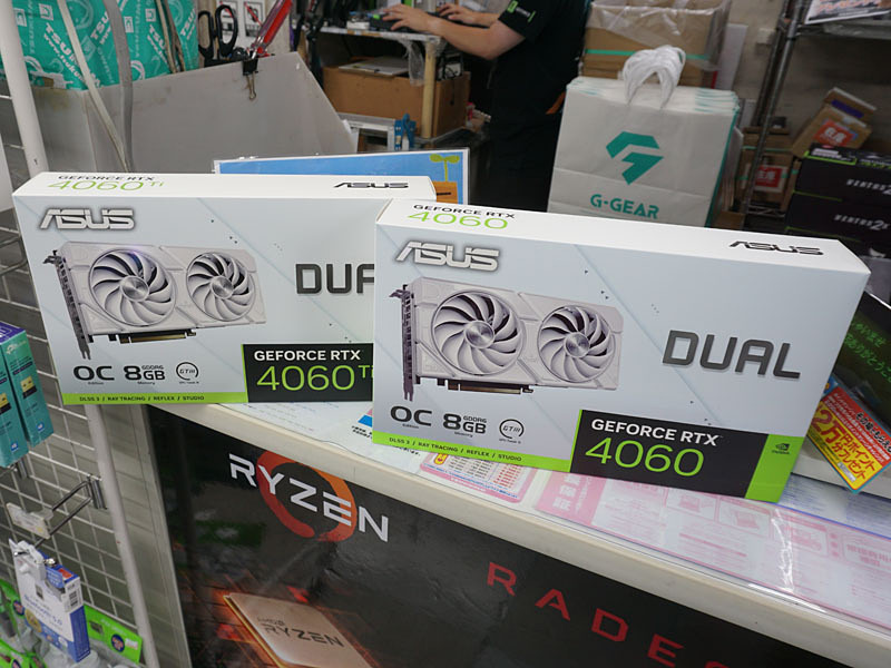 ASUSの白いGeForce RTX 4060/4060 Tiが発売、Dual EVOシリーズ - AKIBA