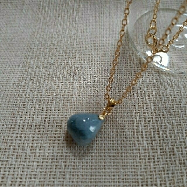 糸魚川翡翠 入コン沢 青 10金 丸 ネックレス 送料無料 糸魚川翡翠 入