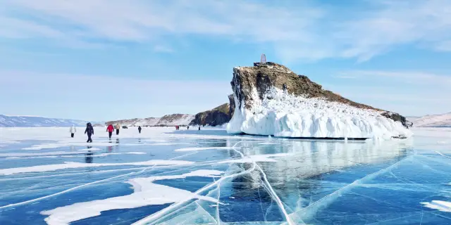 バイカル湖観光ガイド2026年：人気スポット、グルメ、ホテル、天気など