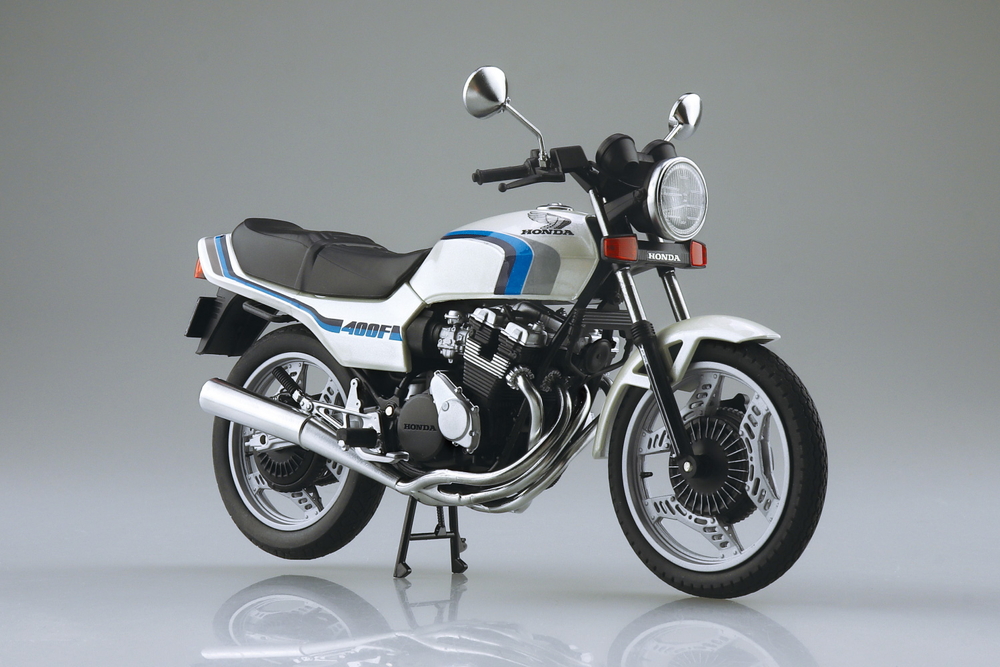 Honda CBX400F パールシェルホワイト (CBX550F Ver.) - AOSHIMA SCALE