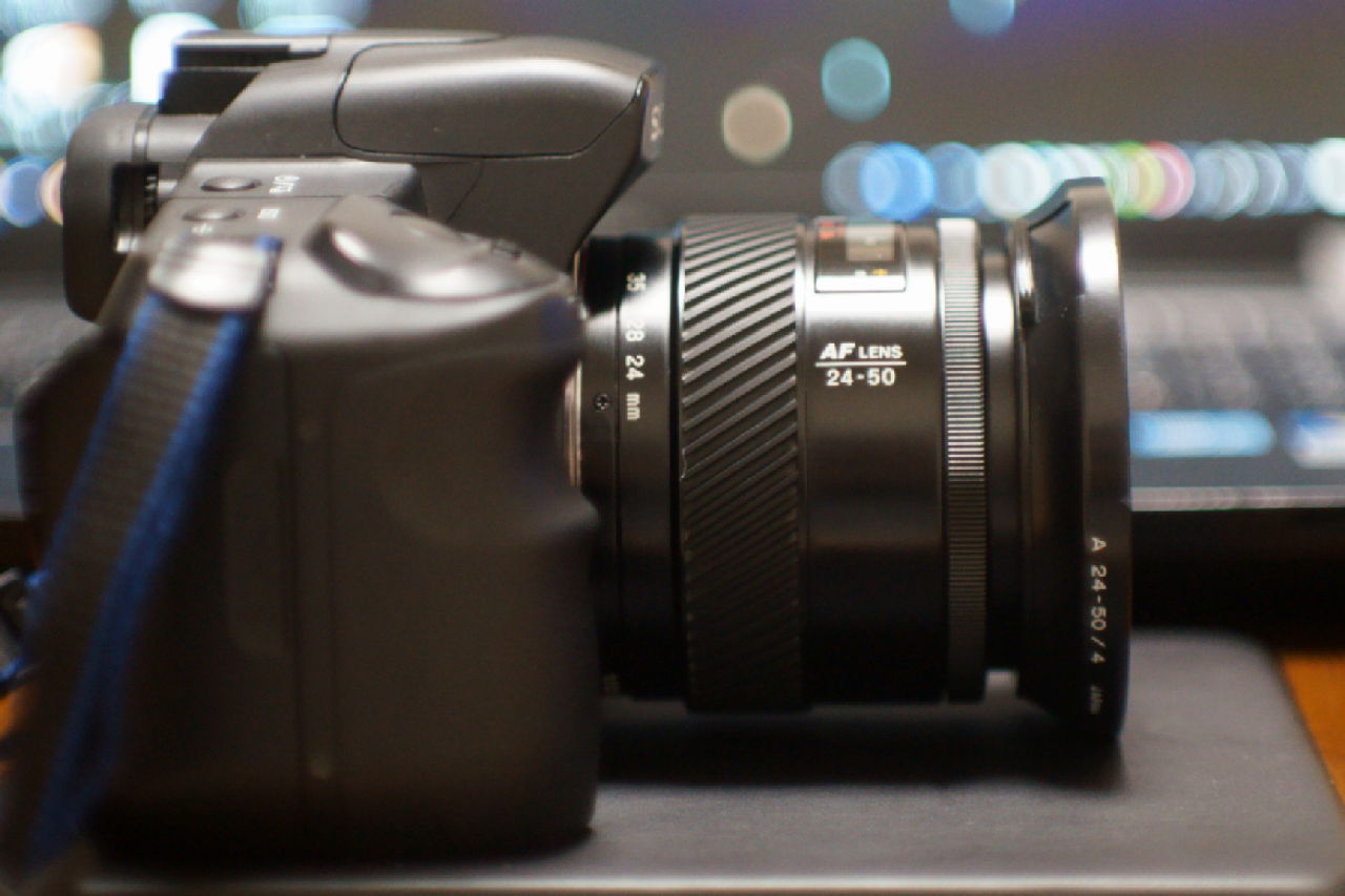 MINOLTA AF ZOOM 24-50mm F4 「小三元」と呼ばれるF4通しのレンズ