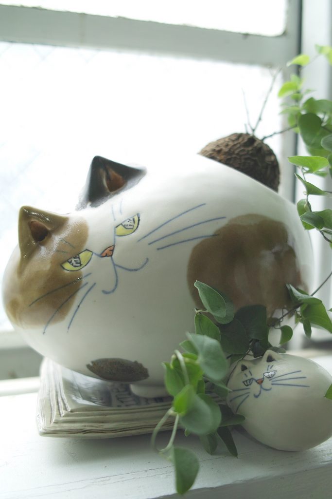 作家 野上千晶 猫 ボール 愛猫へのプレゼントにもぴったり！陶芸作家が