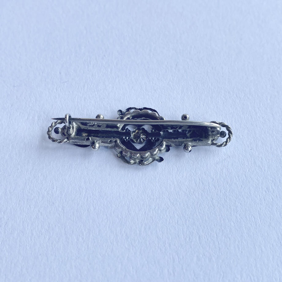 ハート＆アロー ヴィクトリアンブローチアンティークアクセサリーの