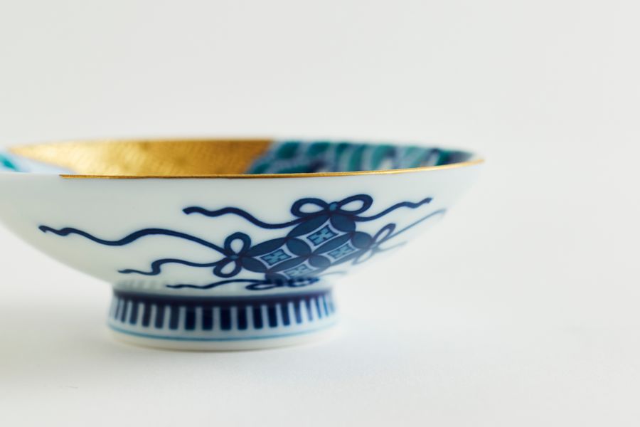 金彩七宝繋松文 帝国ホテル2代目本館「ライト館」 大盃 | ANoTHER