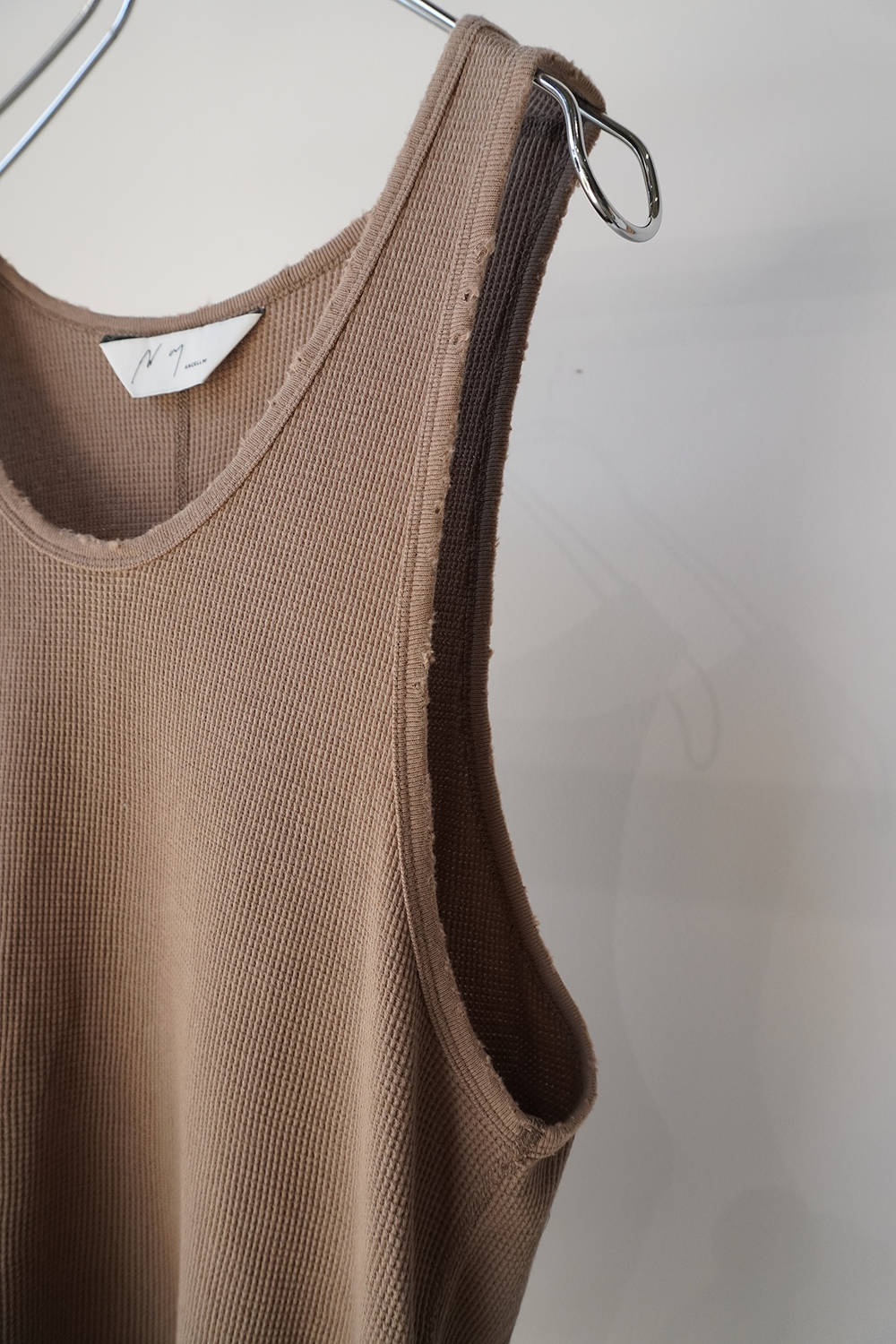 DAMAGE WAFFLE TANKTOP(BEIGE) – ANCELLM
