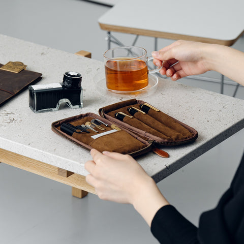 文具にこだわる人のジップペンケース 【栃木レザー】 – &Liebe