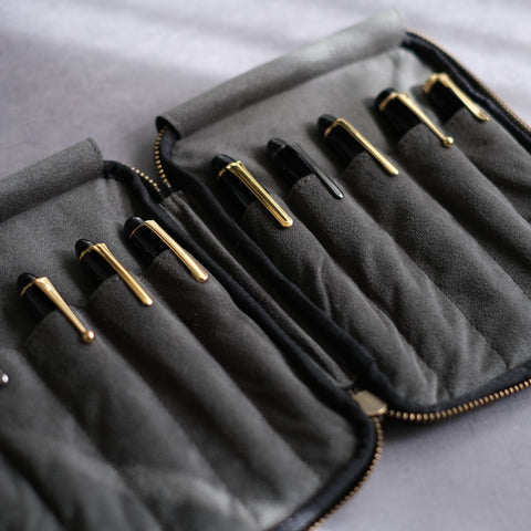 Jewelry box for pen lovers - 10-piece zip pen case [Tochigi
