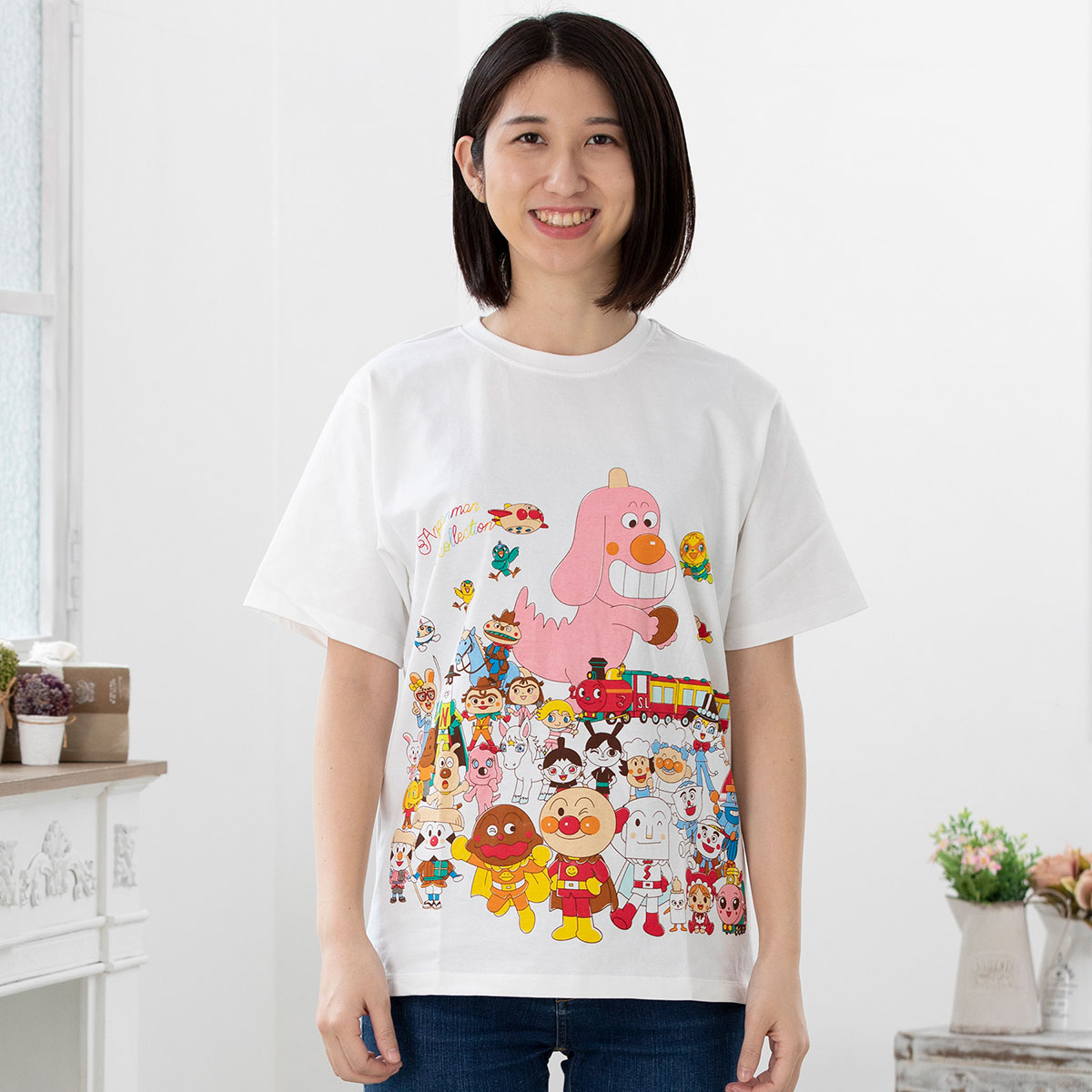 なかまたち柄Tシャツ大人 ｜アイテム｜アンパンマンキッズコレクション