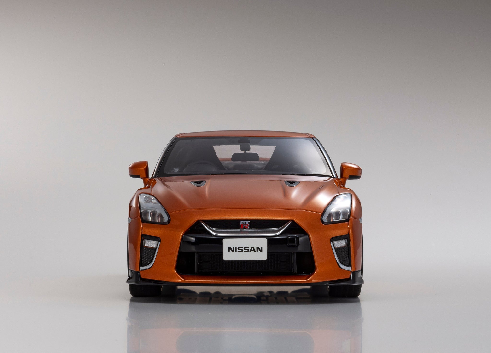 samurai 1/18 Nissan GTR 35 Orange 京商