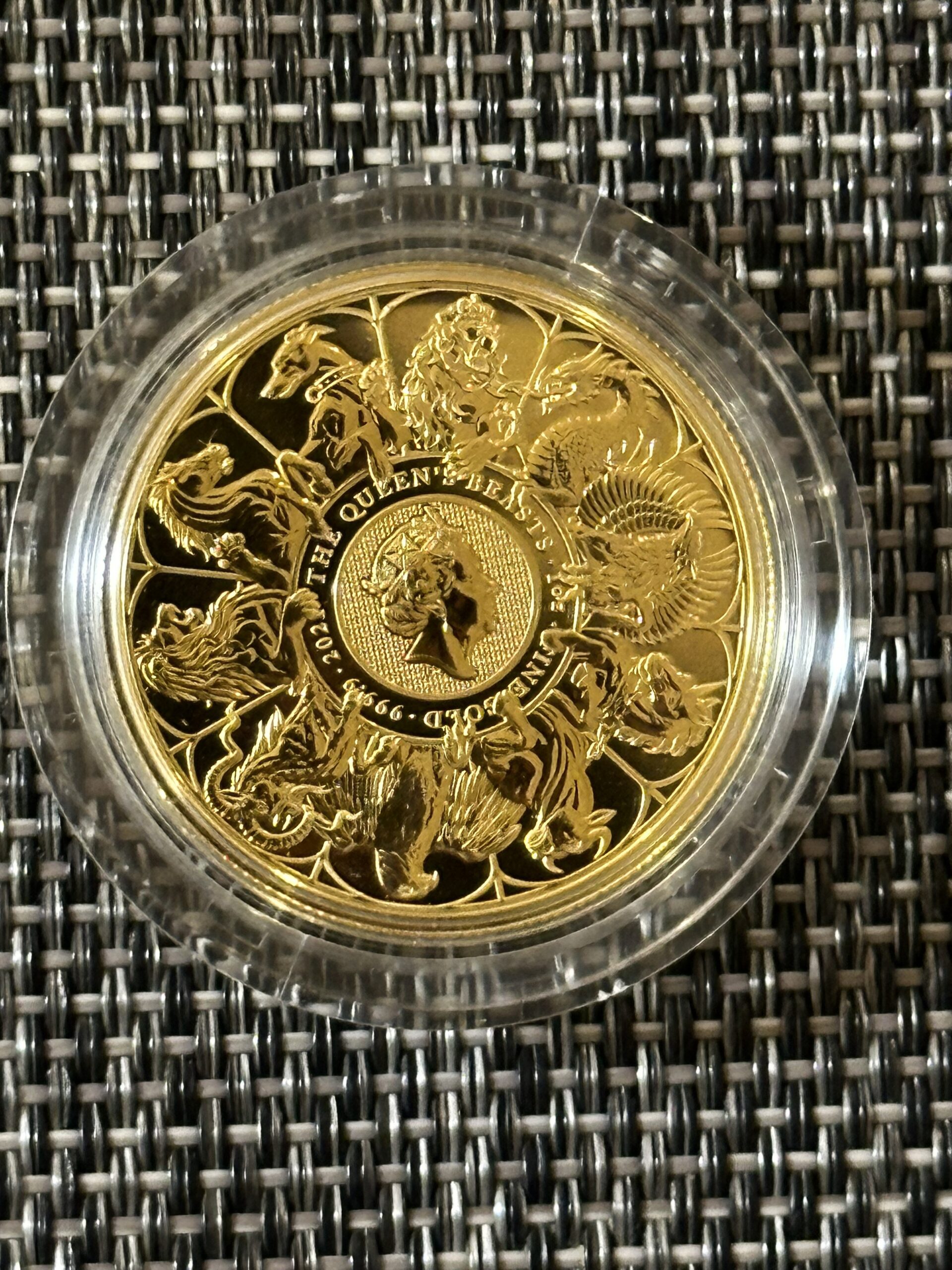 激安金地金】クイーンズビースト最終章コンプリーター1オンス金貨