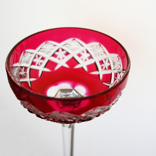 バカラ最高級シリーズ ツァーシャンパンクープ （赤）共箱 高さ27.2