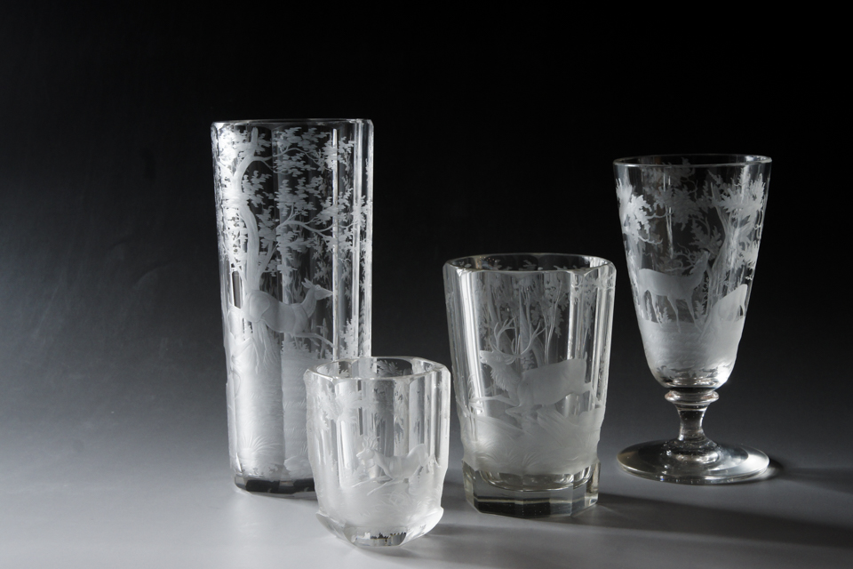 アンティーク 19世紀 ボヘミアングラス グラヴィールカット 金彩