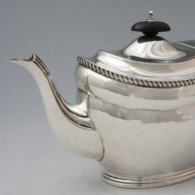 イギリス：シェフィールド「ティーポット」《アンティックかとう》