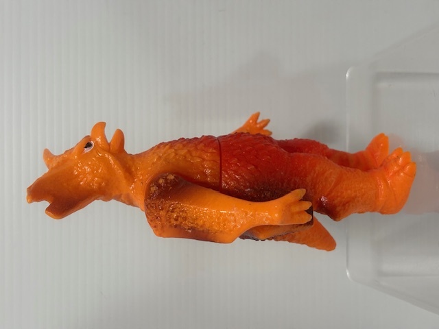 ポピー キングザウルスシリーズ ギエロン星獣 ソフビ ウルトラセブン