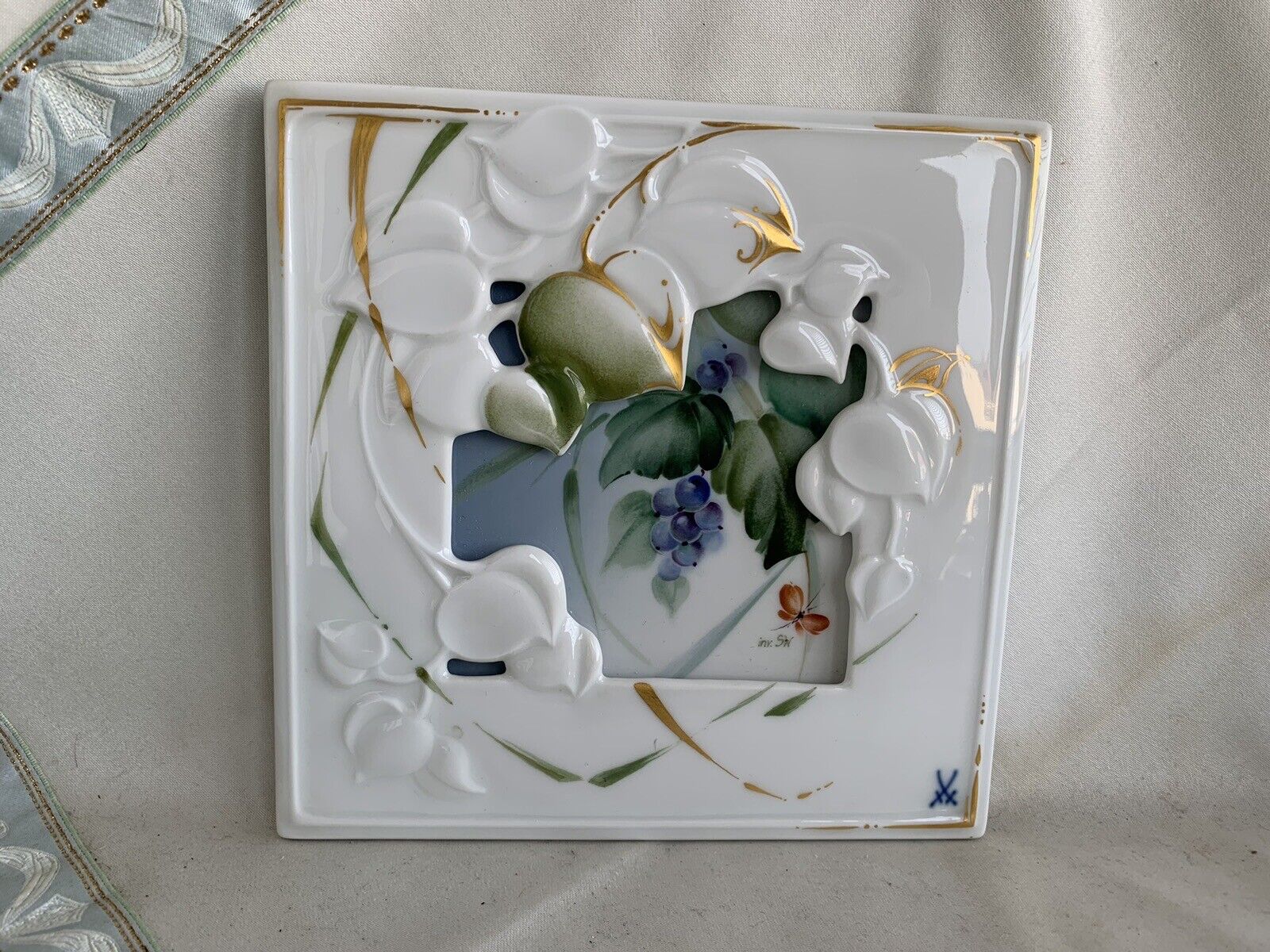 マイセン透かし彫りフラワー金彩プレート皿