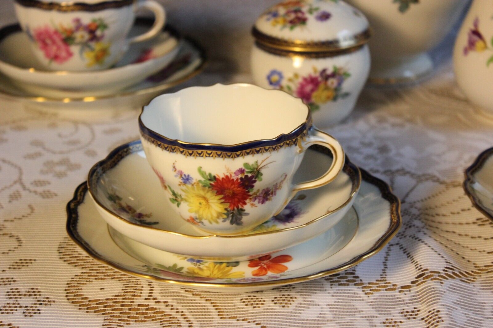 マイセン花柄カップ・ソーサー 5個セット マイセン花柄陶器ネックレス