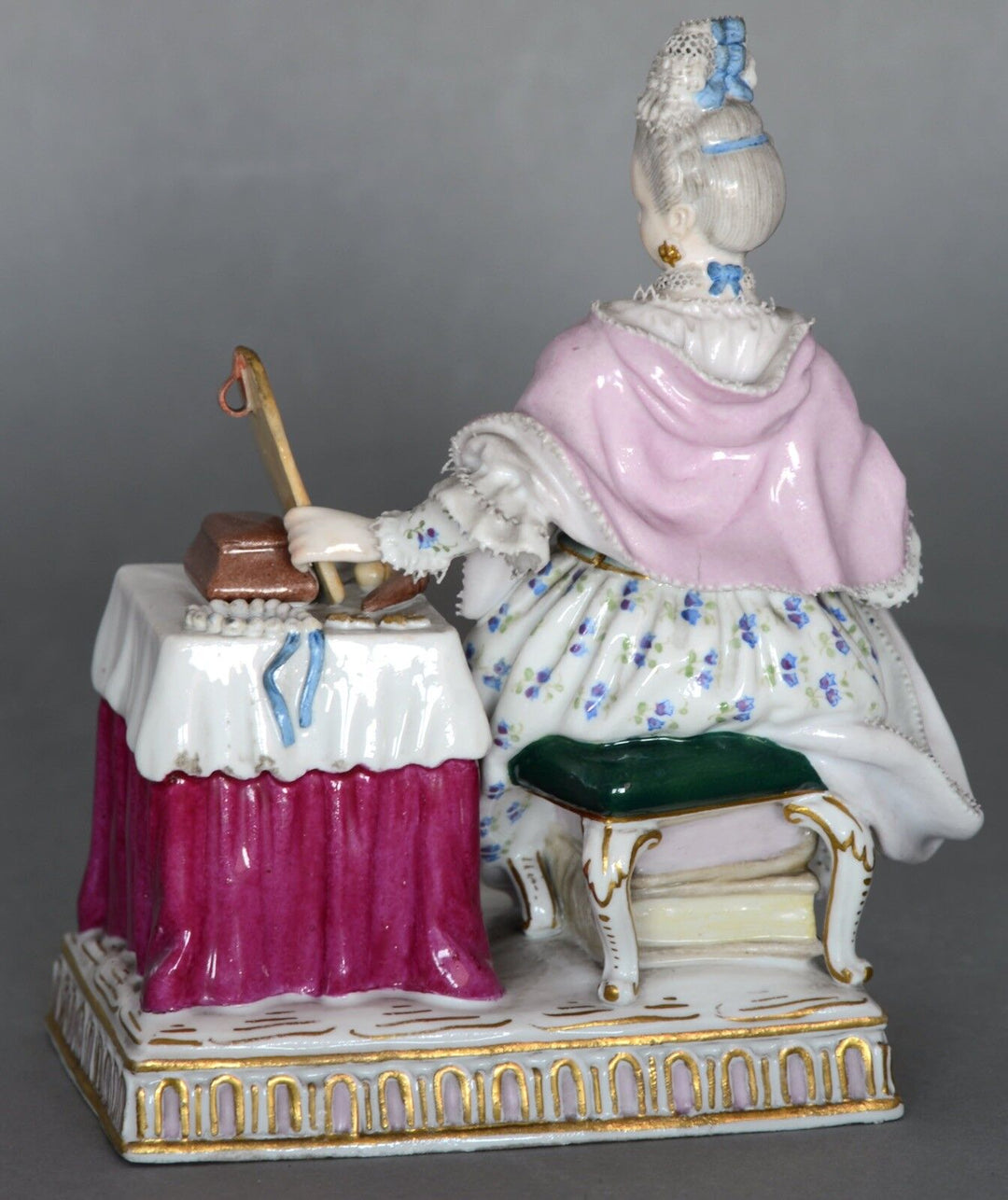 ✤1924年以前マイセン(Meissen)フィギュリン『五感の寓意(触覚)』