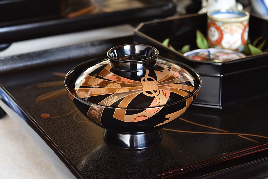 茶器⁄茶道具・懐石道具 懐石膳 【流】茶懐石道具 本漆朱塗懐石