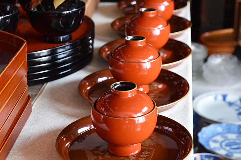 輪島塗 朱塗り まり碗 蓋裏図変わり 5客セット - 生活骨董と古布の